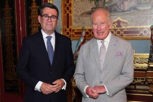 Andy Burnham Becomes UK Prime Minister After Invitation by King Charles III