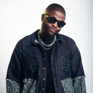 ‘Stop Acting Like Armed Robbers’ — Skales Criticises EFCC Over Lekki Sting Operation
